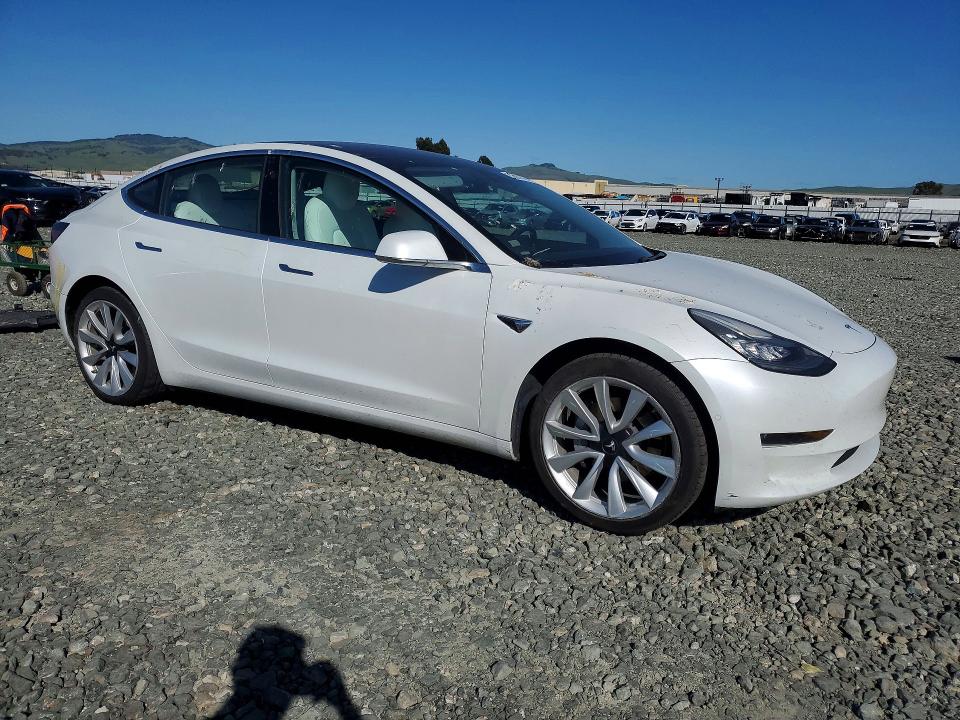 2018 Tesla Model 3 VIN 5YJ3E1EAXJF169595 COPART salvage auction — FRONT END, Salvage Title, sold $5,200 on 2026-07-16 (photo 4)