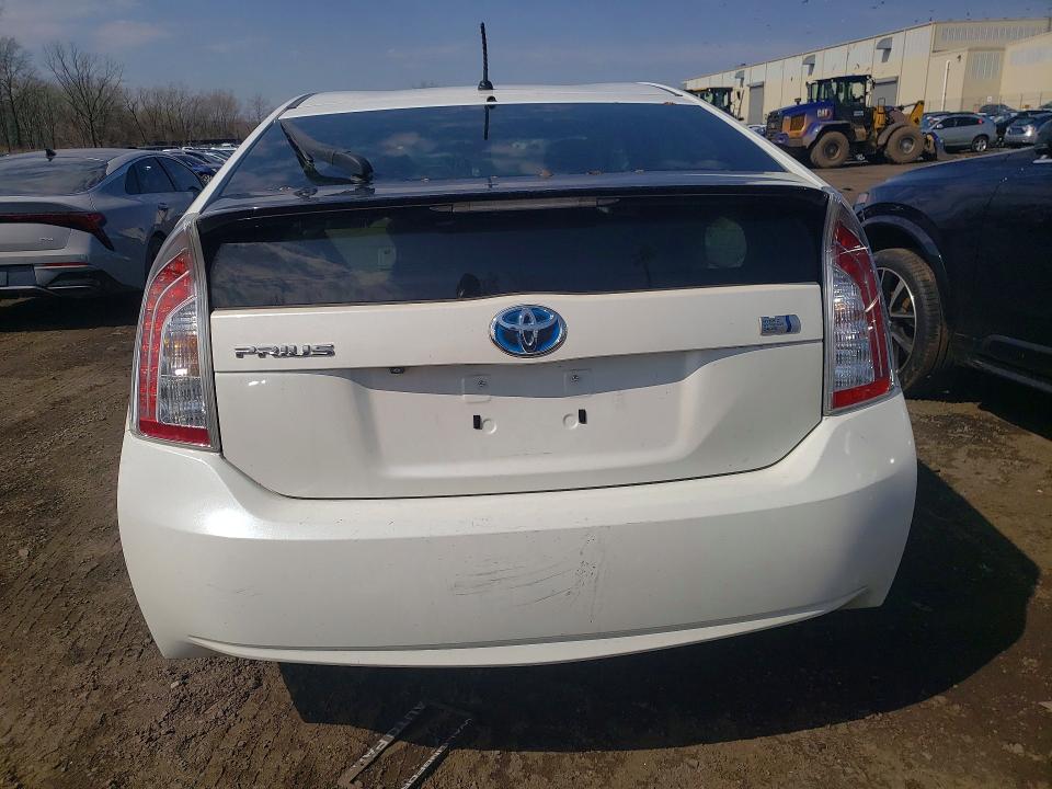 2015 Toyota Prius VIN JTDKN3DU2F0436396 COPART salvage auction — FRONT END, Fl - Certificate Of Title, sold $2,900 on 2026-07-31 (photo 6)