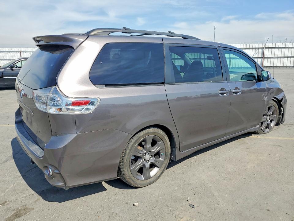 2012 Toyota Sienna VIN 5TDXK3DC7CS221210 COPART salvage auction — FRONT END, Salvage Title, sold $4,650 on 2026-07-16 (photo 3)