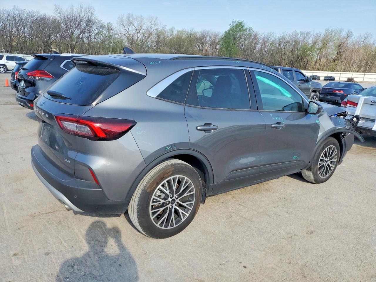 2024 Ford Escape VIN 1FMCU0E16RUA67383 COPART salvage auction — Front End, MO - SALVAGE CERTIFICATE OF TITLE, sold $6,800 on 2026-07-08 (photo 3)