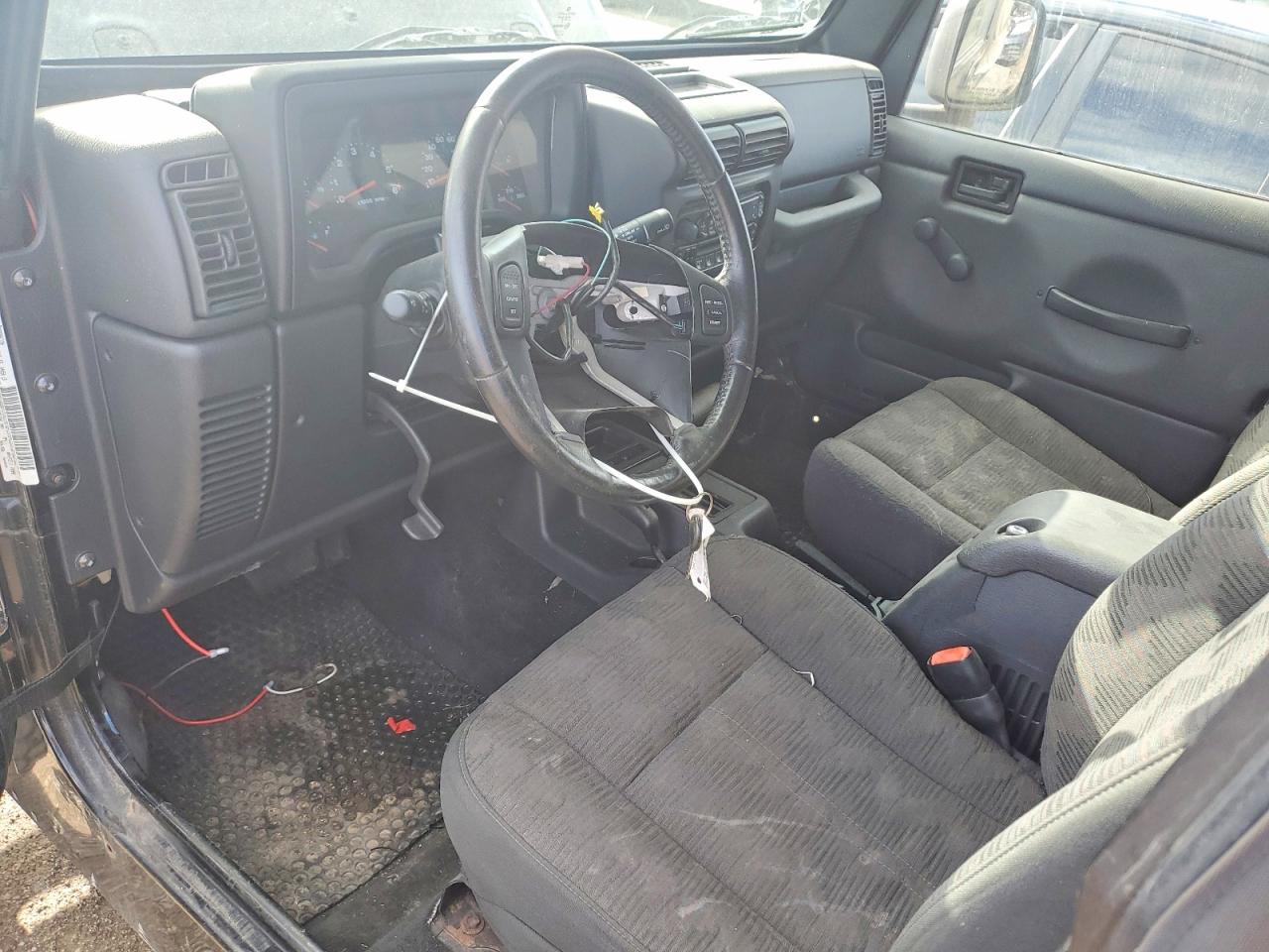 2004 Jeep Wrangler VIN 1J4FA49S84P801236 COPART salvage auction — Minor Dent/Scratches, IL - CERT OF TITLE-REBUILT, sold $2,950 on 2026-07-09 (photo 8)