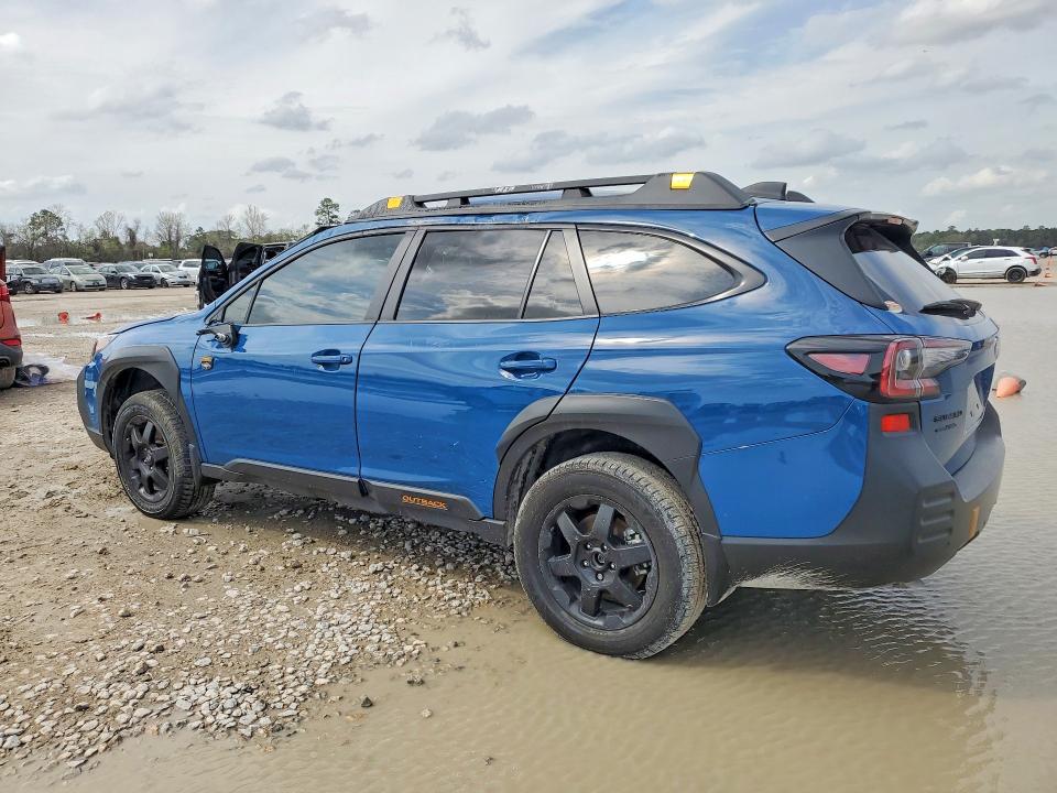 2025 Subaru Outback VIN 4S4BTGUD9S3166892 COPART salvage auction — ROLLOVER, Tx - Salvage Vehicle Title, sold $11,400 on 2026-07-09 (photo 2)