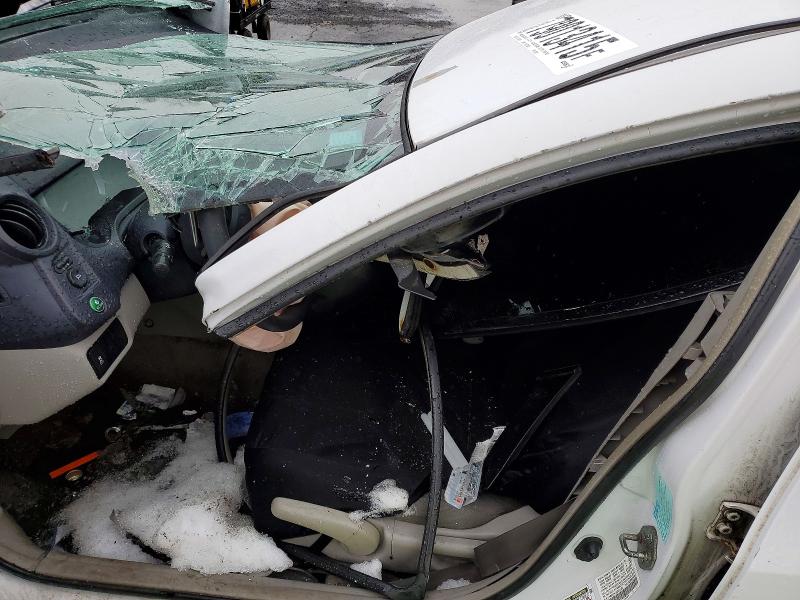2010 Honda Insight VIN JHMZE2H73AS012881 COPART salvage auction — ALL OVER, Ct - Cert Of Title-Salvage, sold $450 on 2026-07-24 (photo 7)