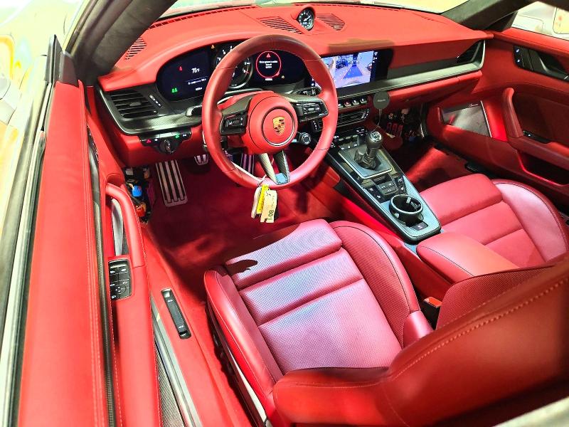 2023 Porsche 911 VIN WP0AB2A95PS221342 COPART salvage auction — WATER/FLOOD, PA - CERT OF SALVAGE-W=FLOOD VEH, sold $116,000 on 2026-08-18 (photo 8)