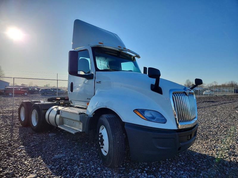 2019 International Lt VIN 3HSDZTZR6KN141991 COPART salvage auction — NORMAL WEAR, In - Certificate Of Title (P), sold $4,450 on 2026-07-07 (photo 1)