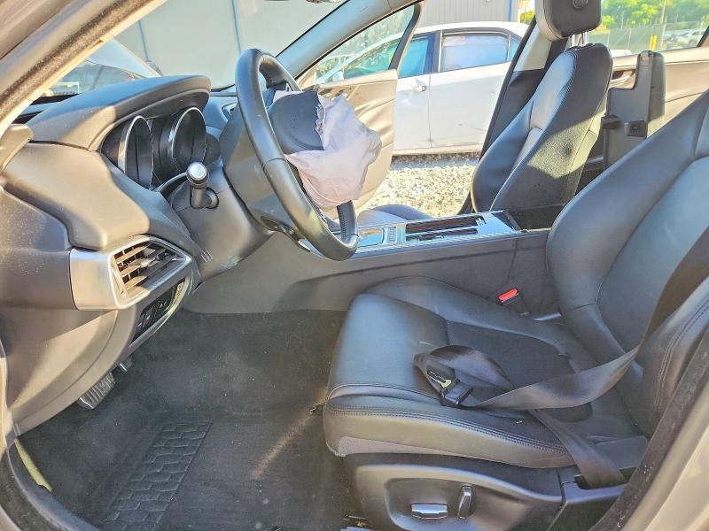 2019 Jaguar Xe VIN SAJAJ4FX9KCP46768 COPART salvage auction — FRONT END, Fl - Cert Of Title Slvg Rebuildable, sold $1,300 on 2026-07-06 (photo 7)