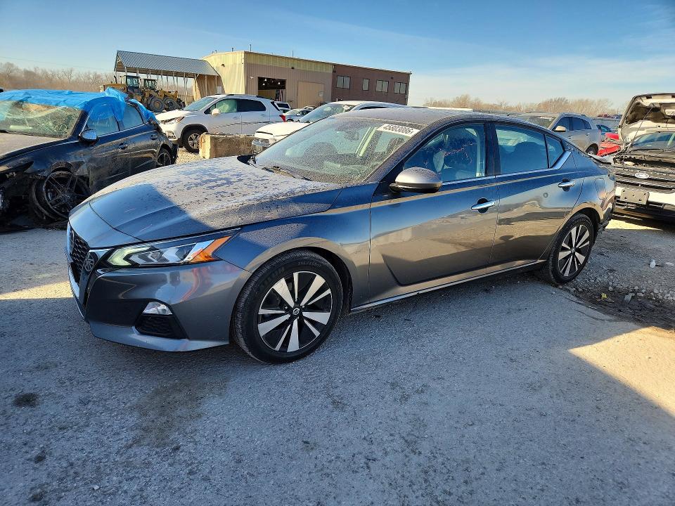 2021 Nissan VIN 1N4BL4DV3MN367227 COPART salvage auction — REAR END, Ks - Cert Of Title-Salvage, sold $150 on 2026-06-30 (photo 1)