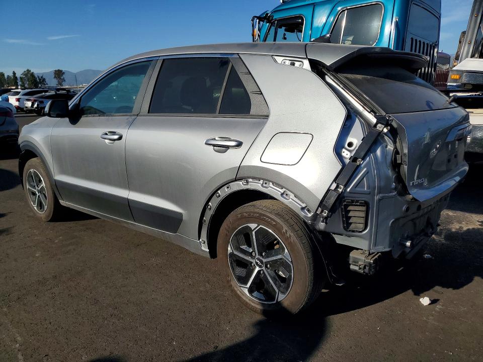 2025 Kia Niro VIN KNDCP3LE2S5307015 COPART salvage auction — FRONT END, 0 -, sold $6,300 on 2026-07-13 (photo 2)
