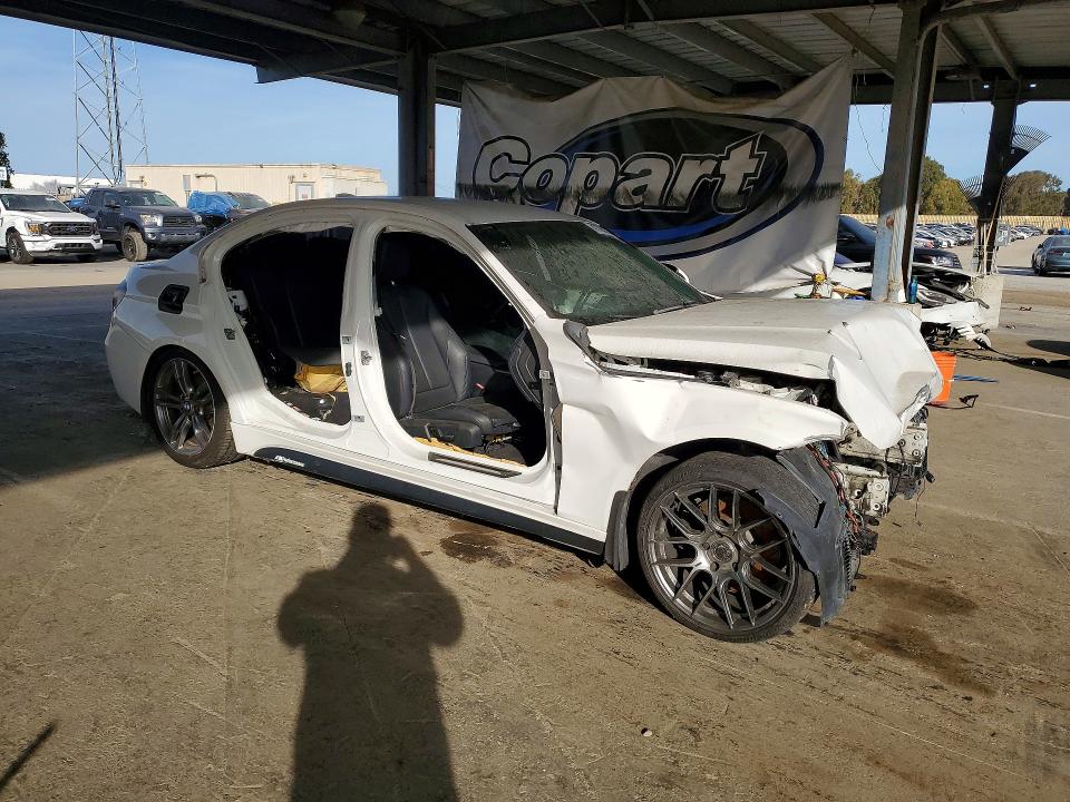 2013 BMW 3 series VIN WBA3C1C5XDF440003 COPART salvage auction — VANDALISM, CA - DIS/DLR/EXP APP FOR DUP SALVAG, sold $200 on 2026-07-07 (photo 4)