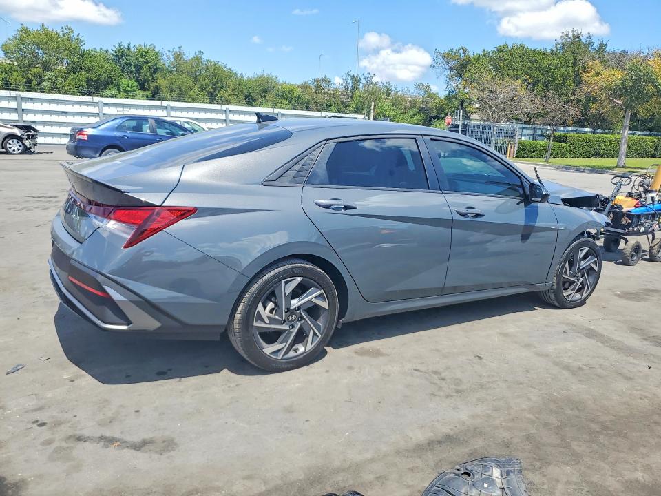2025 Hyundai Elantra VIN KMHLM4DG9SU998365 COPART salvage auction — FRONT END, Fl - Certificate Of Destruction, sold $5,200 on 2026-07-29 (photo 3)