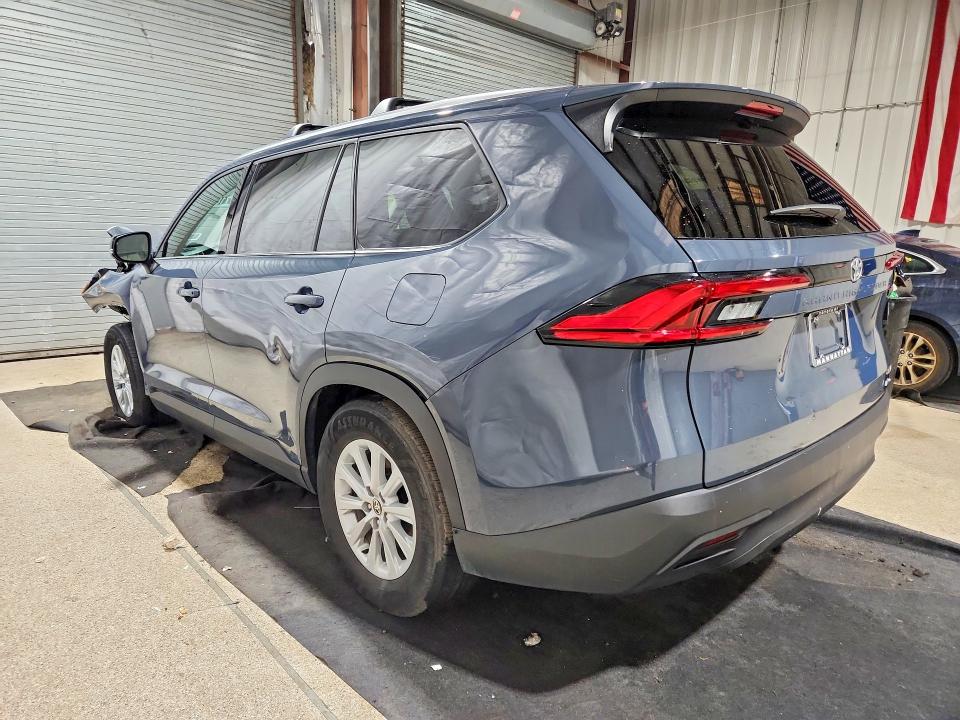 2024 Toyota Highlander VIN 5TDAAAB59RS039096 COPART salvage auction — FRONT END, IN - CERTIFICATE OF TITLE, sold $16,700 on 2026-07-21 (photo 2)