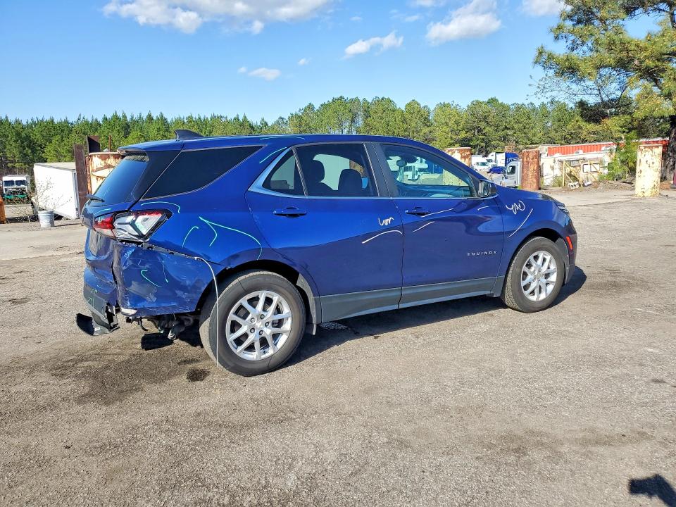 2022 Chevrolet Equinox VIN 2GNAXKEVXN6107126 COPART salvage auction — REAR END, SC - CERT OF TITLE-SALVAGE, sold $3,050 on 2026-07-09 (photo 3)