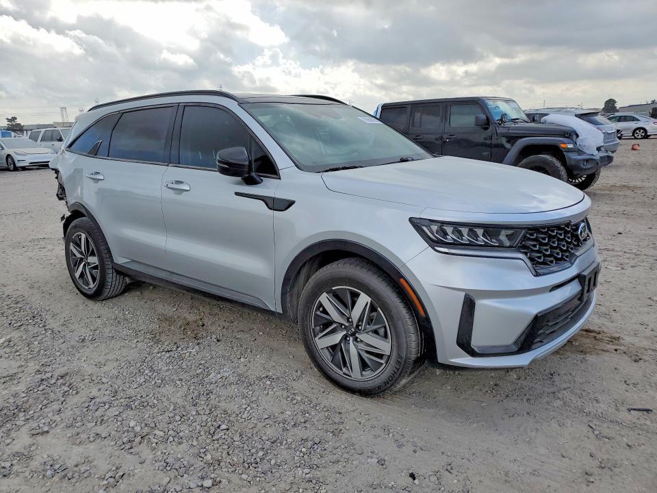 2021 Kia Sorento VIN 5XYRL4LC0MG041546 COPART salvage auction — REAR END, Salvage Title, sold $7,400 on 2026-07-10 (photo 4)