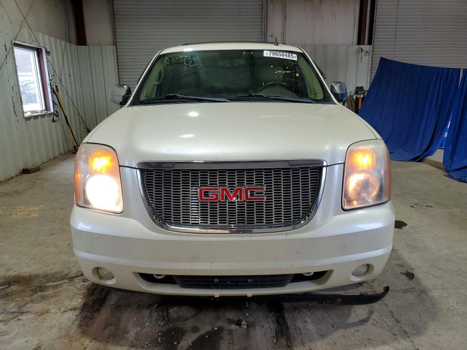 2009 Gmc Yukon VIN 1GKFK33069R204400 COPART salvage auction — REAR END, Wv - Salvage Certificate, sold $625 on 2026-07-09 (photo 5)