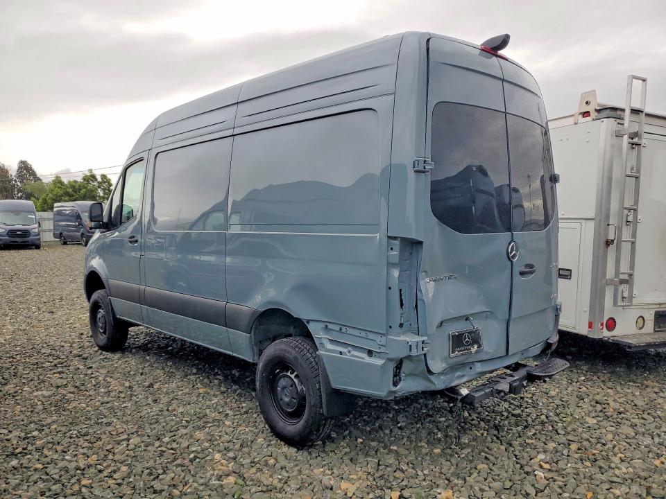 2025 Mercedes-benz Sprinter VIN W1W4NBVY5ST233097 COPART salvage auction — REAR END, Mi - Cert Of Title-Salvage Vehicle, sold $41,500 on 2026-07-08 (photo 2)