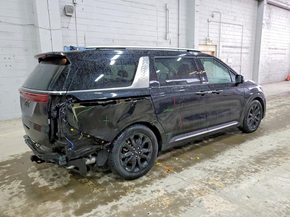 2024 Kia Carnival VIN KNDNE5H3XR6357604 COPART salvage auction — REAR END, Va - Cert Of Title - Salvage, sold $11,400 on 2026-07-08 (photo 3)