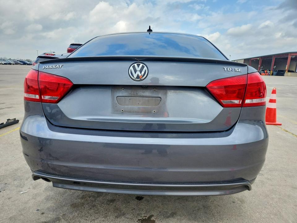 2015 Volkswagen Passat VIN 1VWBV7A32FC089893 COPART salvage auction — FRONT END, Tx - Salvage Vehicle Title, sold $550 on 2026-07-02 (photo 6)