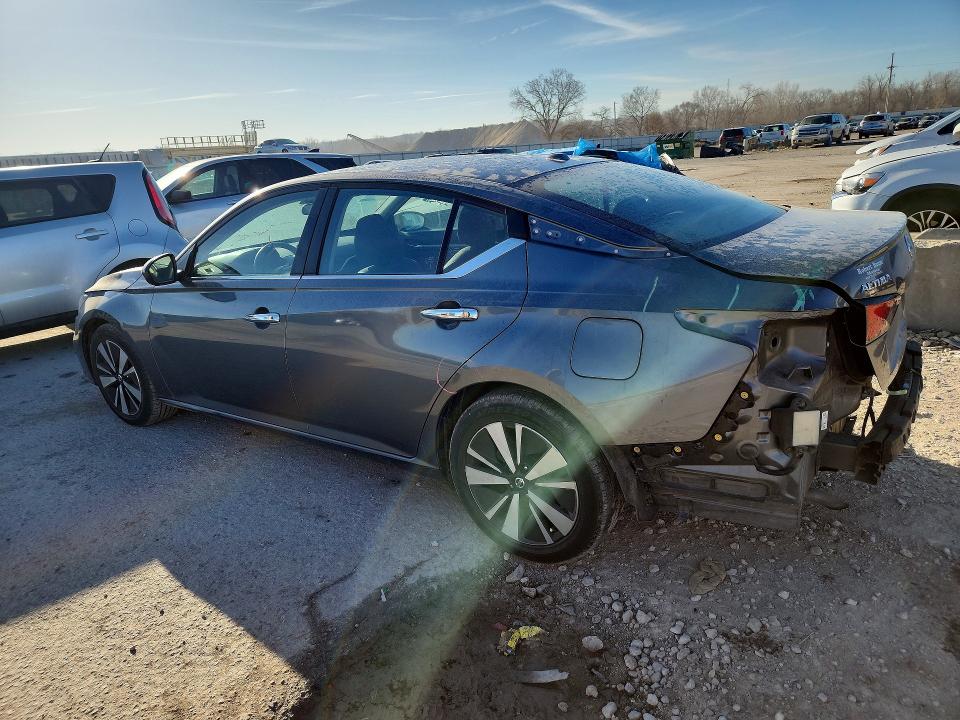 2021 Nissan VIN 1N4BL4DV3MN367227 COPART salvage auction — REAR END, Ks - Cert Of Title-Salvage, sold $150 on 2026-06-30 (photo 2)