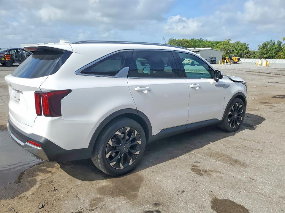 2025 Kia Sorento VIN 5XYRH4JF8SG354579 COPART salvage auction — FRONT END, FL - CERTIFICATE OF DESTRUCTION, sold $13,800 on 2026-07-13 (photo 3)