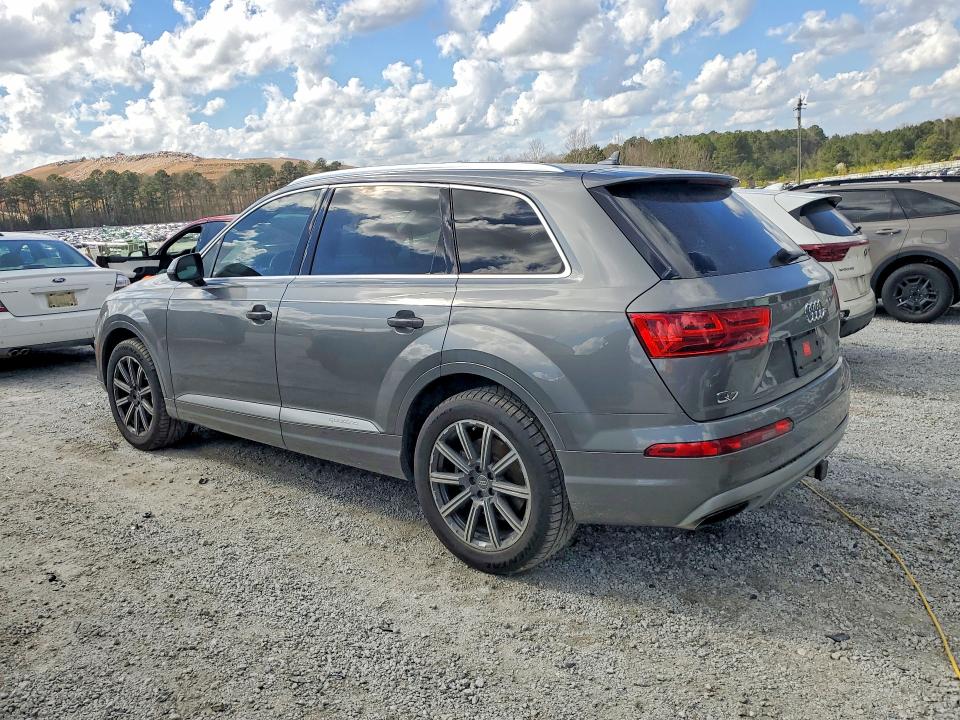 2017 Audi Q7 VIN WA1LAAF77HD019700 COPART salvage auction — MINOR DENT/SCRATCHES, Ga - Certificate Of Title, sold $5,000 on 2026-07-27 (photo 2)