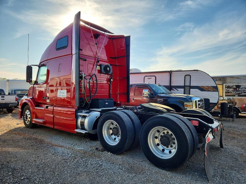 2016 Volvo Vnl VIN 4V4NC9EG6GN190959 COPART salvage auction — REAR END, Sc - Certificate Of Title, sold $4,800 on 2026-07-09 (photo 3)