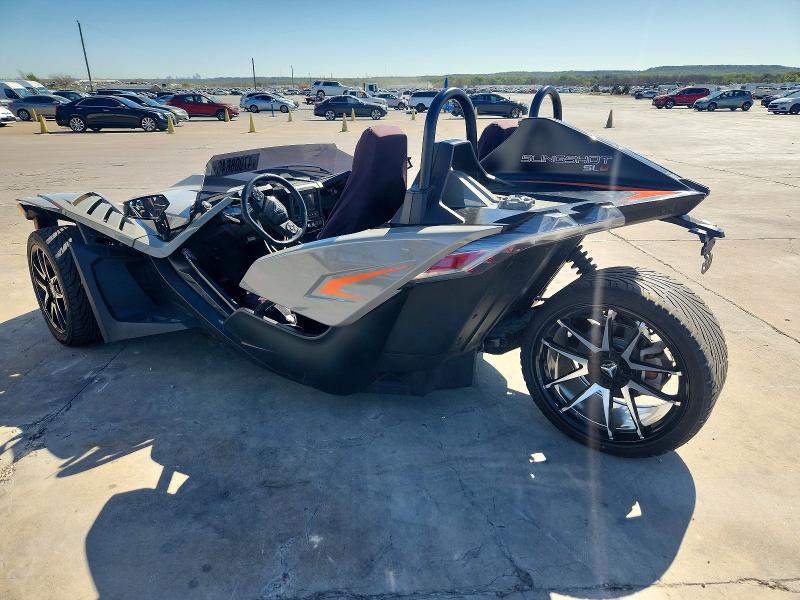 2022 Polaris Slingshot VIN 57XAAFHB2N8149326 COPART salvage auction — SIDE, TX - SALVAGE VEHICLE TITLE, sold $6,000 on 2026-07-30 (photo 3)