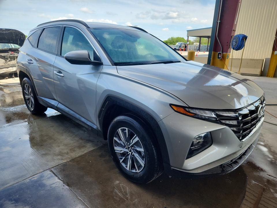 2024 Hyundai Tucson hybrid VIN KM8JBCD12RU195247 COPART salvage auction — FRONT END, TX - CERTIFICATE OF TITLE, sold $17,200 on 2026-07-09 (photo 4)