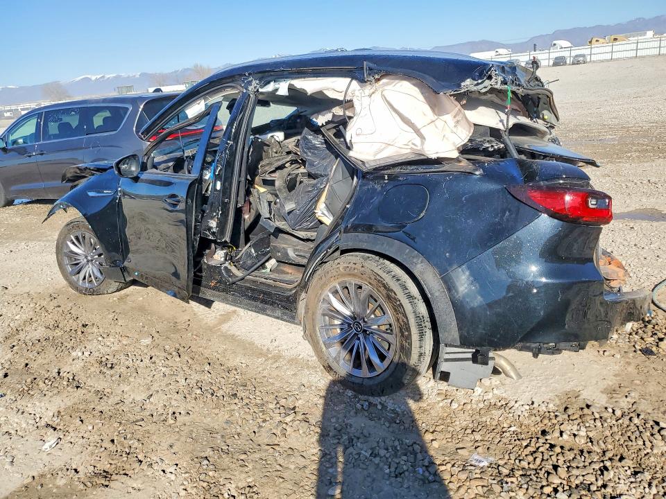 2025 Mazda Cx-90 VIN JM3KKBHDXS1201690 COPART salvage auction — ROLLOVER, Ut - Salvage Certificate, sold $3,100 on 2026-07-10 (photo 2)