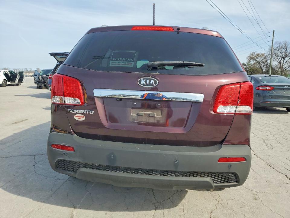 2012 Kia Sorento VIN 5XYKT3A63CG254403 COPART salvage auction — MINOR DENT/SCRATCHES, Tn - Certificate Of Title, sold $175 on 2026-07-29 (photo 6)