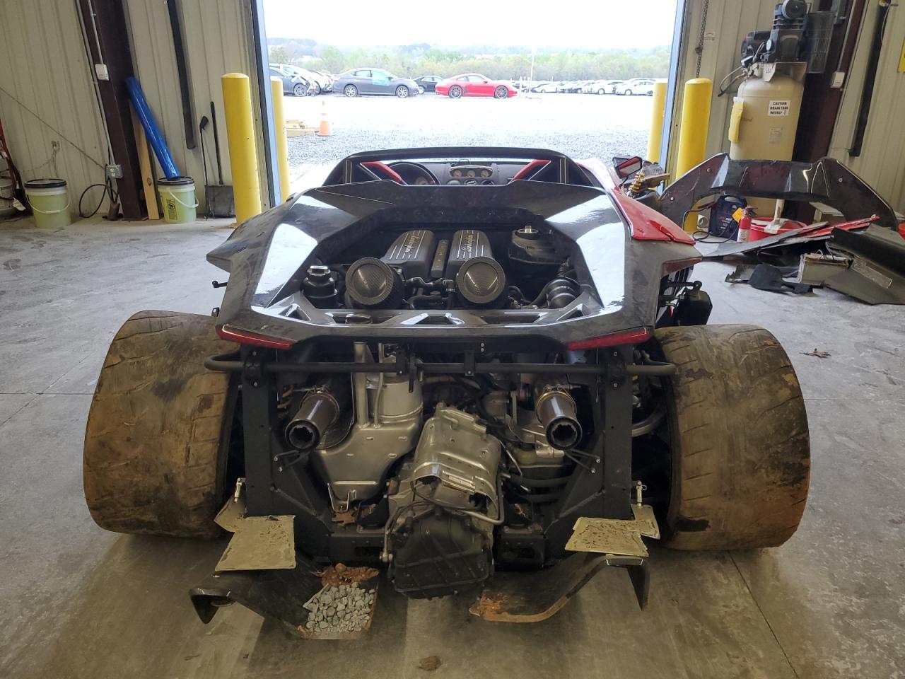 2012 Lamborghini Gallardo VIN ZHWGU7AJ5CLA11916 COPART salvage auction — All Over, NC - SALVAGE CERTIFICATE OF TITLE, sold $41,000 on 2025-09-24 (photo 6)