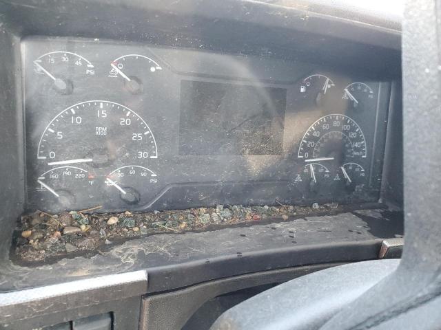 2025 Volvo Vn VIN 4V4NC9EH6SN667228 COPART salvage auction — ROLLOVER, Salvage Title, sold $15,150 on 2026-07-28 (photo 8)