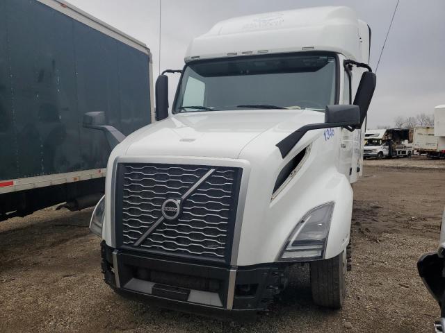 2021 Volvo VIN 4V4NC9EH6MN281346 COPART salvage auction — SIDE, Id - Salvage Certificate Of Title, sold $15,500 on 2026-07-09 (photo 2)