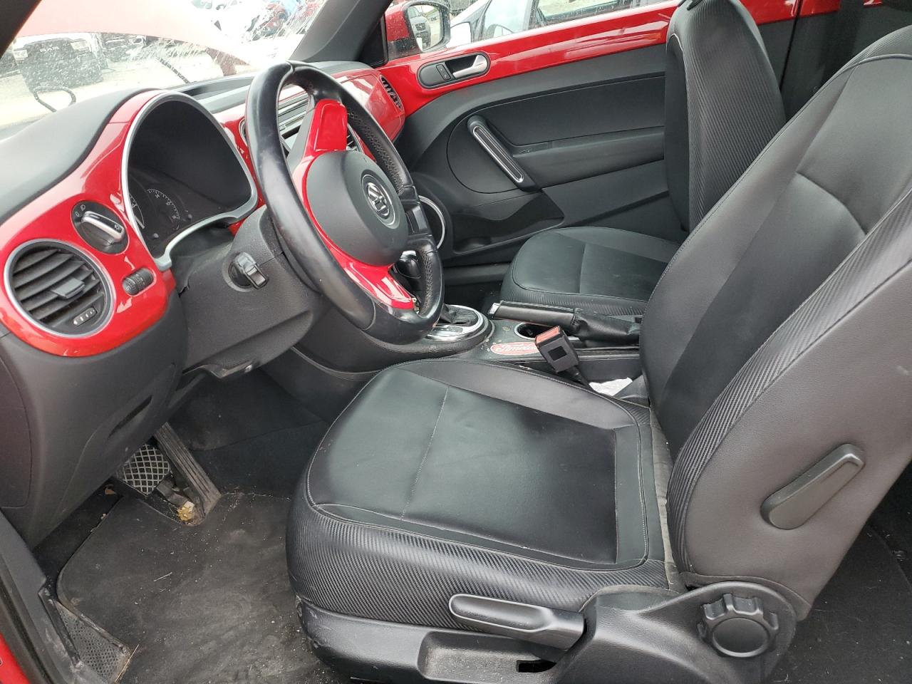 2012 VOLKSWAGEN BEETLE VIN 3VWJP7AT9CM649330 COPART salvage auction — FRONT END, MO - SALVAGE CERTIFICATE OF TITLE, sold $1,250 on 2025-04-22 (photo 7)