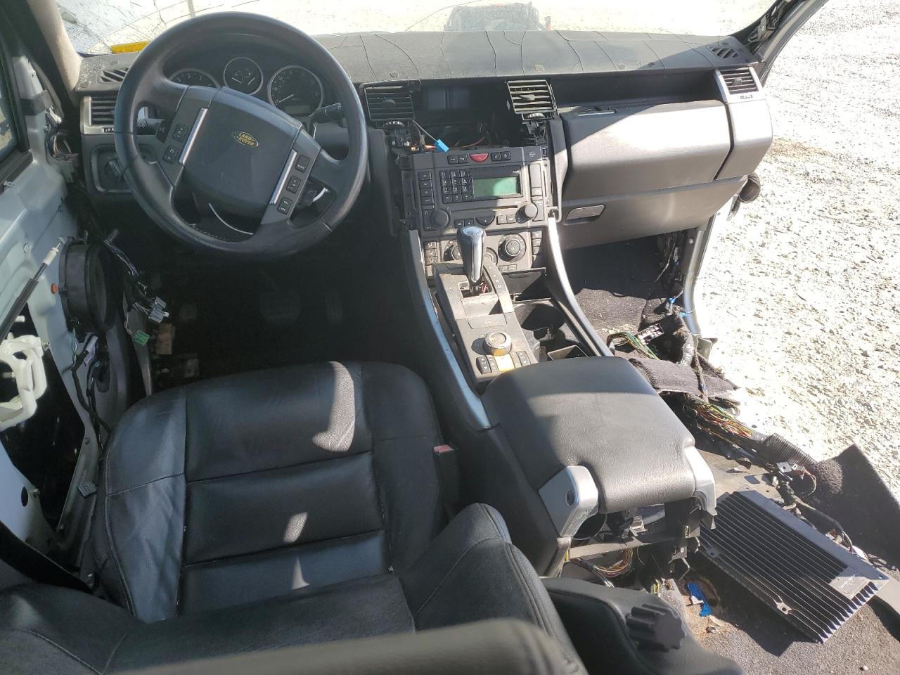 2007 Land Rover Range Rover Sport VIN SALSF25497A987242 COPART salvage auction — Side, CA - DIS/DLR/EXP APP FOR DUP CLEAN, sold $100 on 2026-04-23 (photo 8)