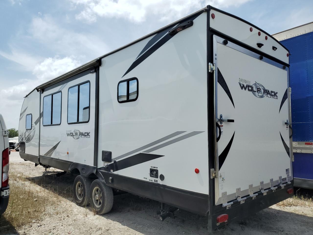 2023 Cherokee Grey wolf VIN 5NHTCTC27PC221975 COPART salvage auction — Water/Flood, Salvage Title, sold $23,700 on 2025-07-17 (photo 3)