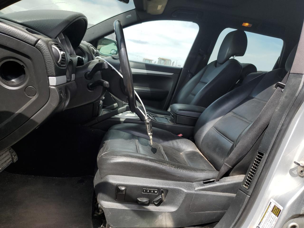2008 Porsche Cayenne VIN WP1AB29P68LA41509 COPART salvage auction — MECHANICAL, CO - DEALER ONLY CLEAN TITLE, sold $1,100 on 2025-04-15 (photo 7)