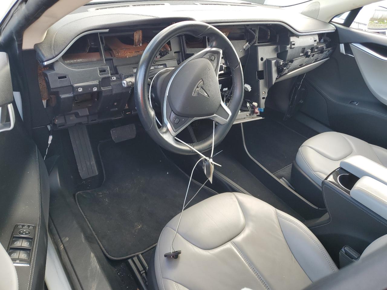 2014 Tesla Model s VIN 5YJSA1H1XEFP55657 COPART salvage auction — Front End, PA - CERT OF TITLE (P), sold $1,550 on 2025-09-11 (photo 8)