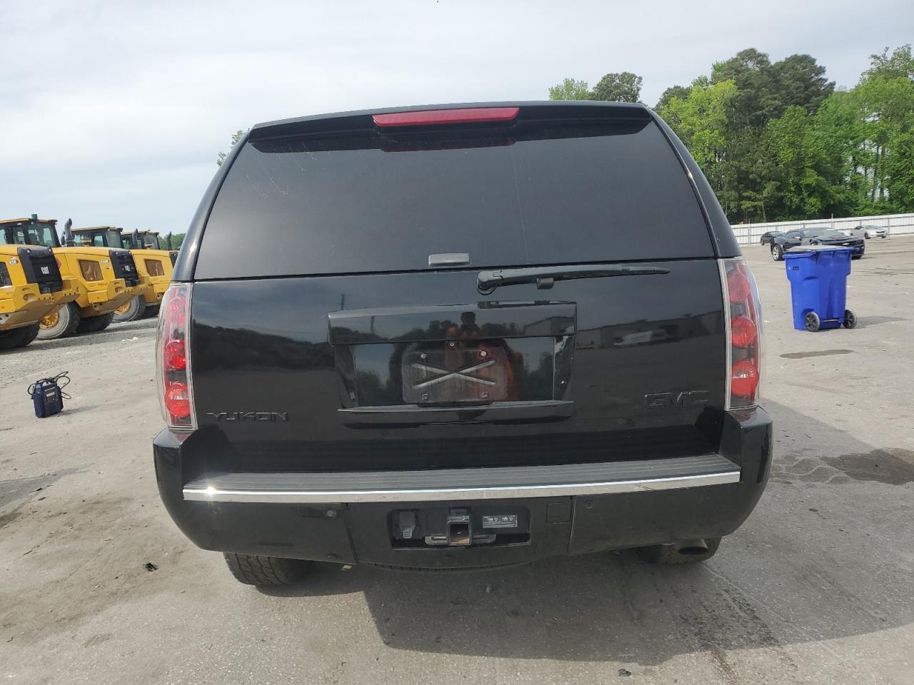 2013 GMC YUKON VIN 1GKS1EEF8DR302996 COPART salvage auction — FRONT END, NC - SALVAGE CERTIFICATE OF TITLE, sold $925 on 2025-06-24 (photo 6)