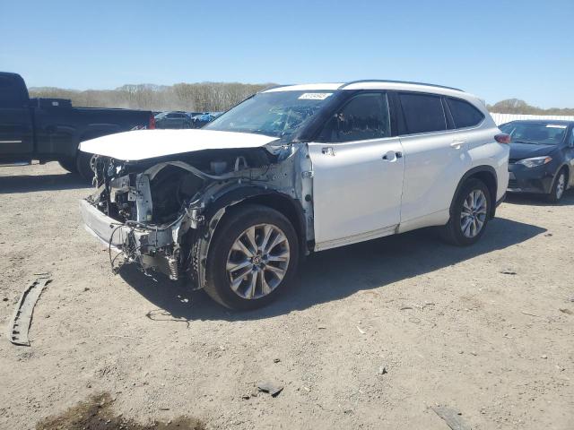 2020 Toyota Highlander VIN 5TDDZRBH7LS029656 COPART salvage auction — FRONT END, MA - CERT OF TITLE-SALVAGE, sold $10,900 on 2026-07-22 (photo 1)
