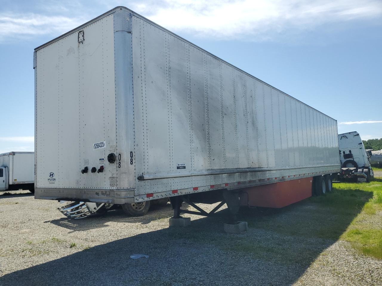 2020 F9w5 VIN 3H3V532C5LT201063 COPART salvage auction — Rollover, CA - SALVAGE CERTIFICATE, sold $5,000 on 2026-06-11 (photo 2)