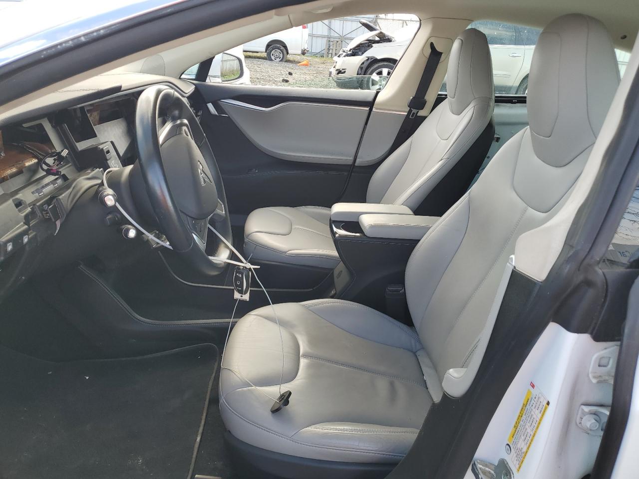 2014 Tesla Model s VIN 5YJSA1H1XEFP55657 COPART salvage auction — Front End, PA - CERT OF TITLE (P), sold $1,550 on 2025-09-11 (photo 7)