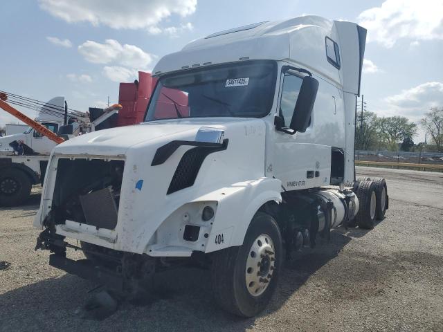 2014 Volvo VIN 4V4NC9EH2EN167569 COPART salvage auction — STRIPPED, IL - CERTIFICATE OF TITLE (P), sold $1,350 on 2026-08-03 (photo 3)