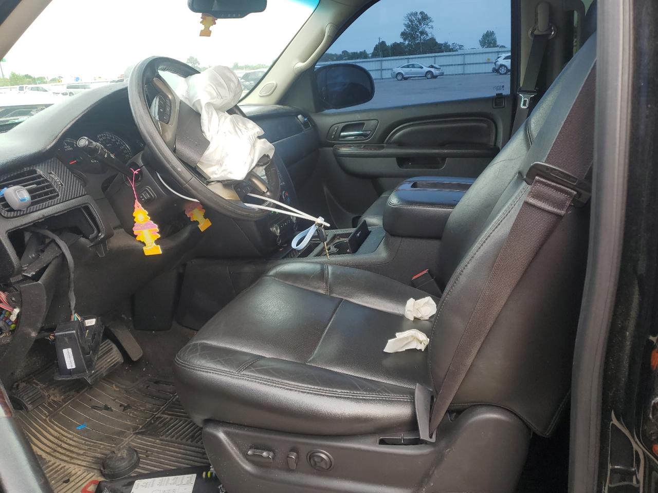 2013 GMC YUKON VIN 1GKS1EEF8DR302996 COPART salvage auction — FRONT END, NC - SALVAGE CERTIFICATE OF TITLE, sold $925 on 2025-06-24 (photo 7)