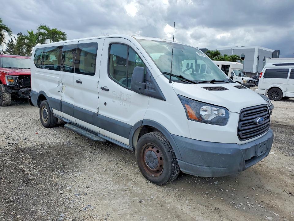 2015 Ford Transit VIN 1FBZX2ZM9FKB13368 COPART salvage auction — SIDE, Pa - Cert Of Title (P), sold $7,400 on 2026-07-31 (photo 4)