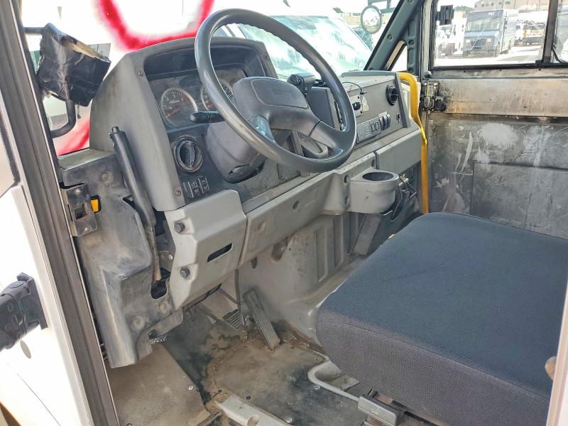 2015 Isuzu Reach VIN JALB4T171F7W00034 COPART salvage auction — MINOR DENT/SCRATCHES, Tx - Certificate Of Title, sold $1,600 on 2026-07-30 (photo 8)
