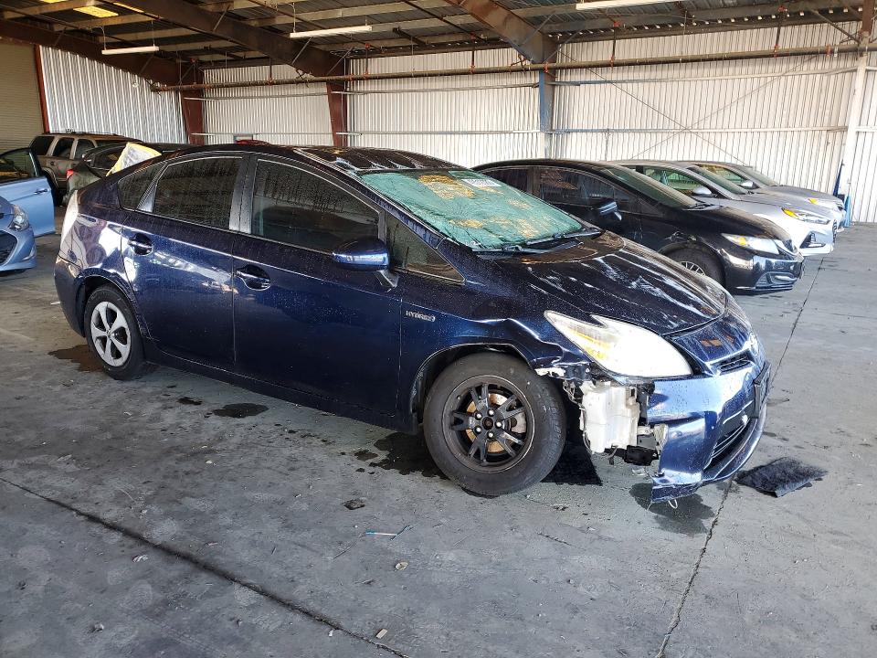 2015 Toyota Prius VIN JTDKN3DU5F0483339 COPART salvage auction — ROLLOVER, CA - NON-REPAIRABLE VEHICLE CERT, sold $550 on 2026-07-27 (photo 4)