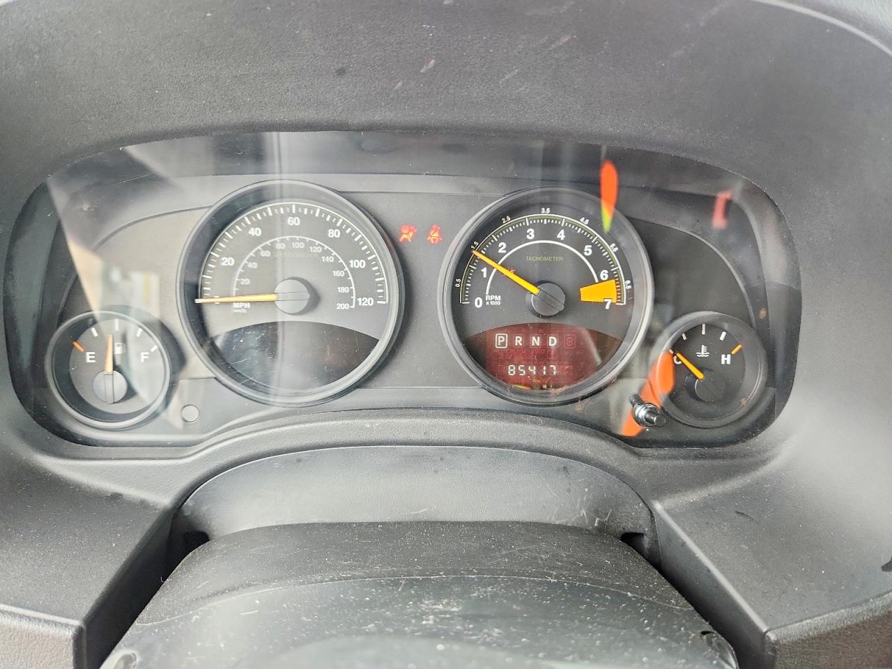 2017 Jeep Liberty (Patriot) VIN 1C4NJPBAXHD211339 COPART salvage auction — Side, Ct - Clean Title, sold $1,500 on 2026-07-09 (photo 9)