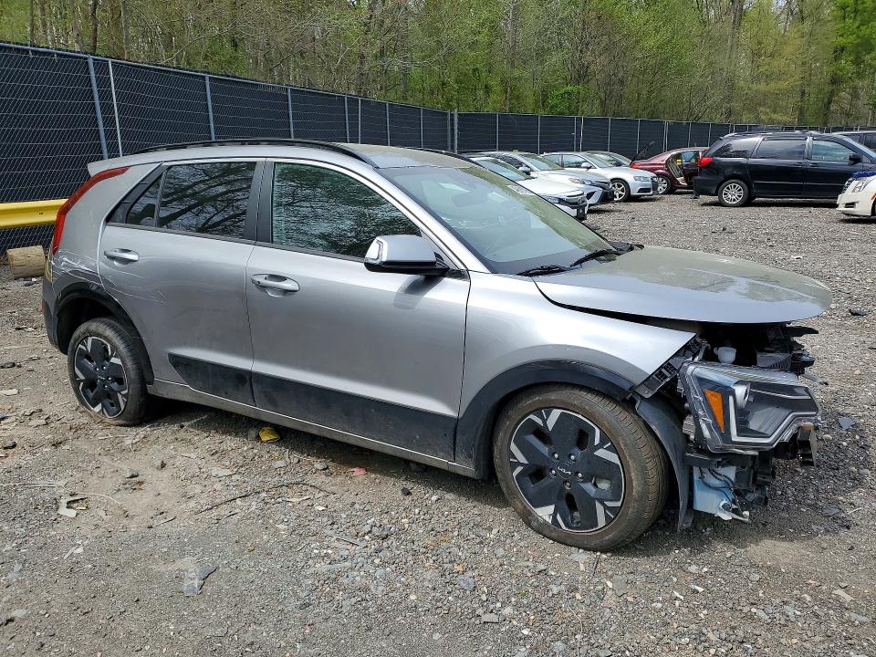 2023 Kia Niro VIN KNDCR3L14P5021648 COPART salvage auction — FRONT END, Id - Salvage Certificate Of Title, sold $3,300 on 2026-07-14 (photo 4)