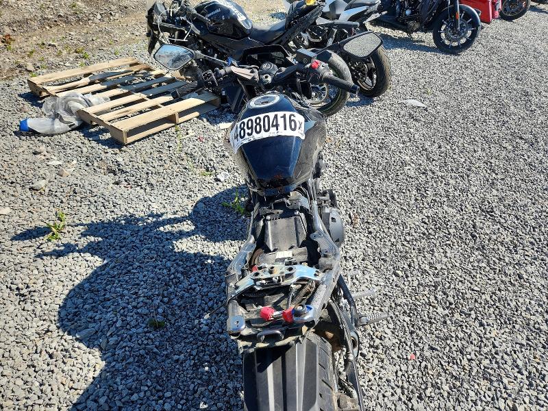 2024 Suzuki VIN JS1EM13B5R7103751 COPART salvage auction — FRONT END, Id - Salvage Certificate Of Title, sold $600 on 2026-07-02 (photo 6)