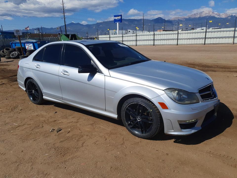 2012 Mercedes-benz C-klasse VIN WDDGF4HB3CR227425 COPART salvage auction — FRONT END, Tx - Dis/Dlr/Exp Only Salvage Title, sold $650 on 2026-07-08 (photo 4)